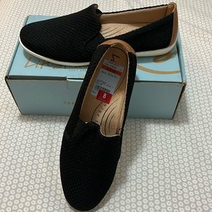 New in box Life Stide Next Level Black Knit loafer.